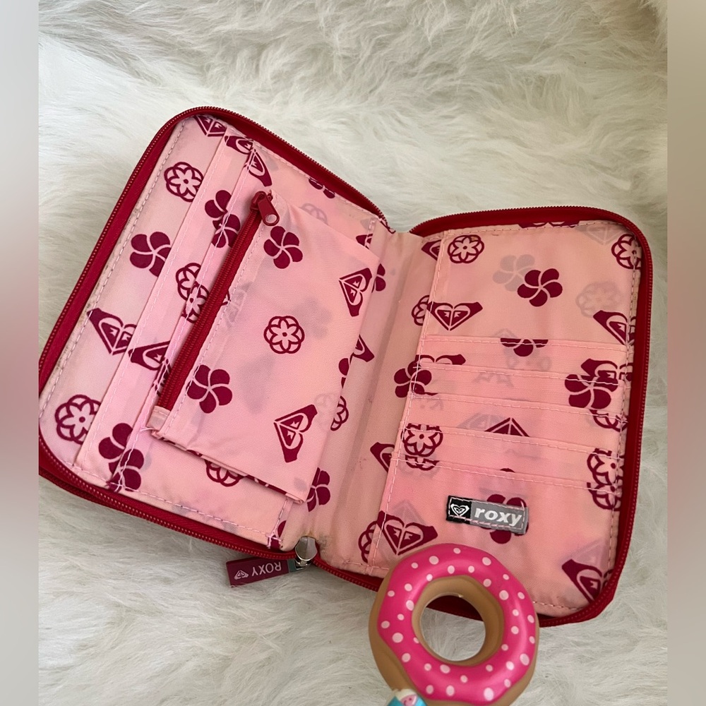RARE/HTF!! Roxy Planner - Picture 14 of 16
